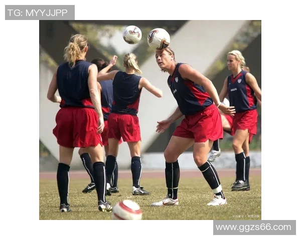 耳高过眉的足球明星如何在绿茵场上展现非凡才华与独特魅力